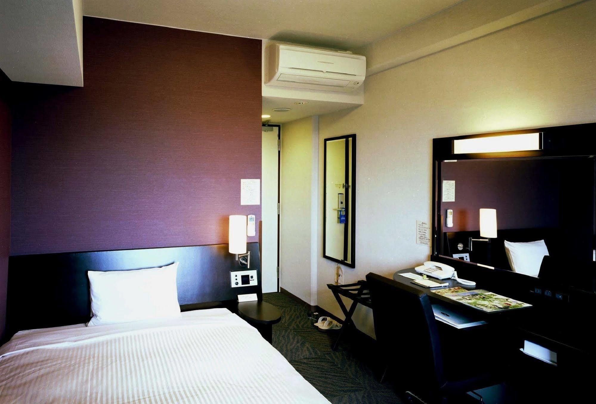 Hotel Route-Inn Dai-Ni Asikaga Kültér fotó